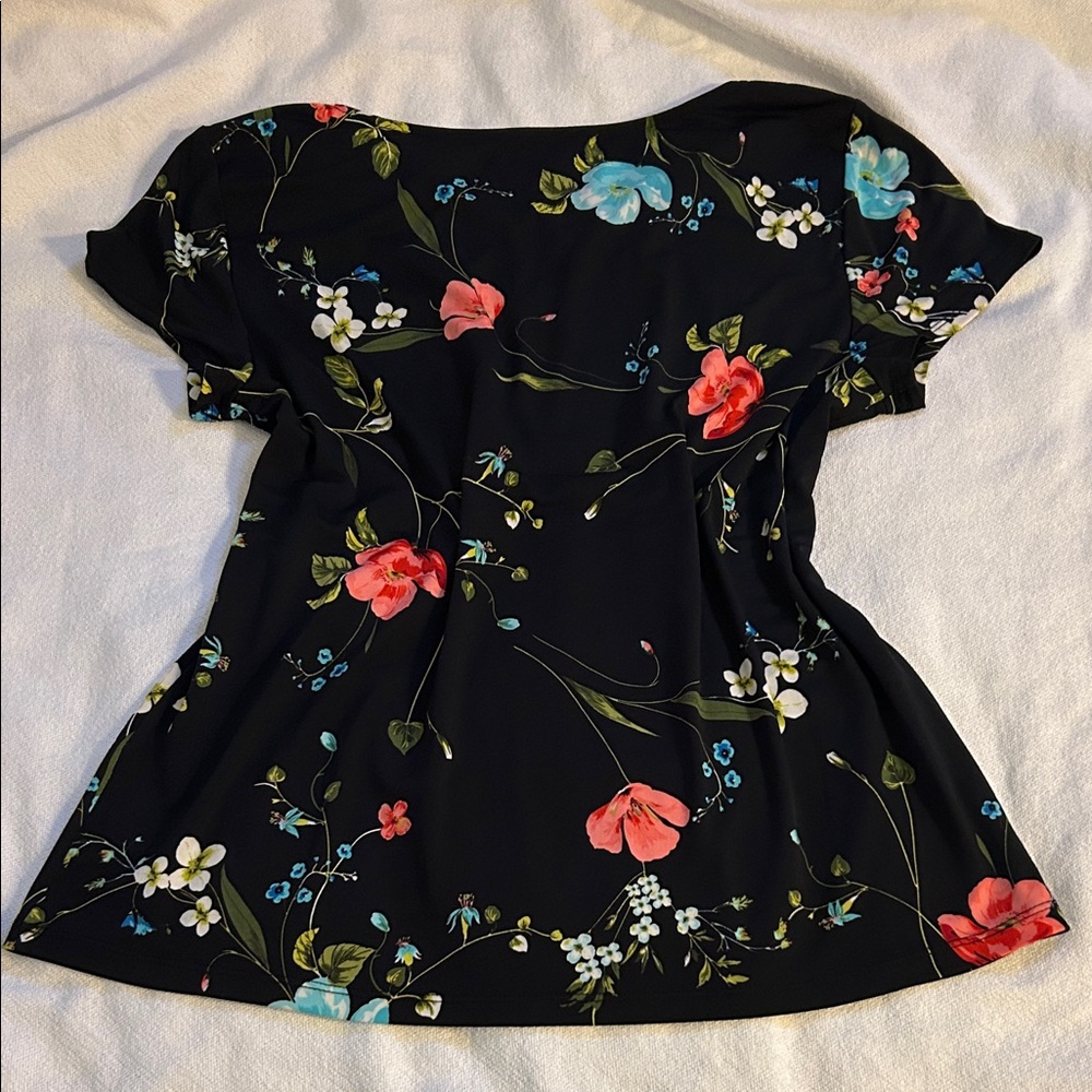 Worthington Black Short Sleeve Floral Tee with Blue and Red Flowers - Picture 5 of 8